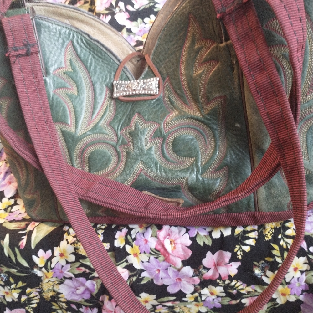 Unique Green Justin Com Blast Cowboy Boot Handbag - image 2